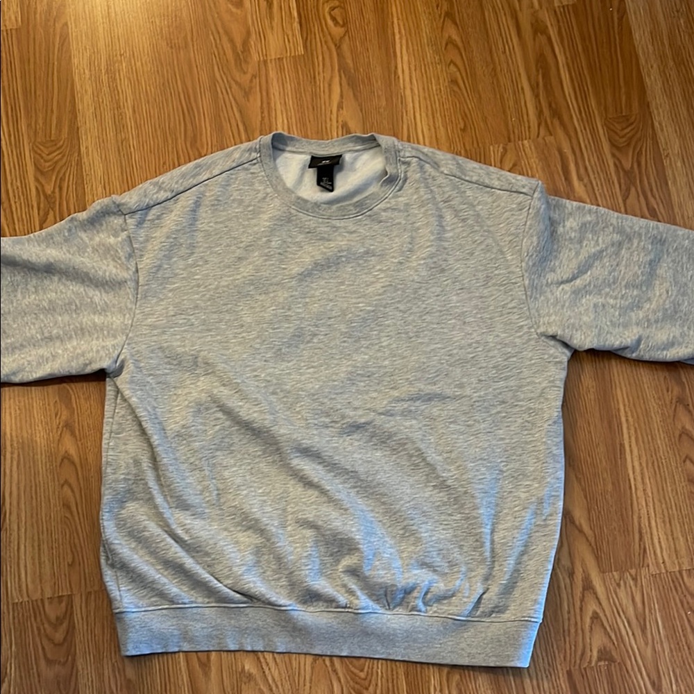 H&M Gray Crewneck Sweater with Ribbed Cuffs